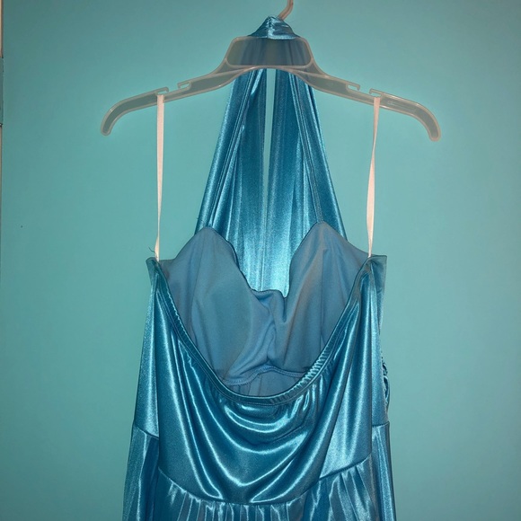 Prom dress-plus size - Picture 4 of 5